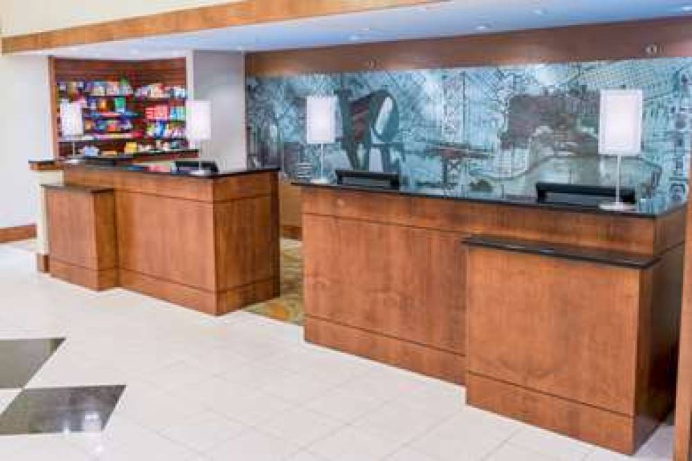 DOUBLETREE BY HILTON PHILADELPHIA A 6