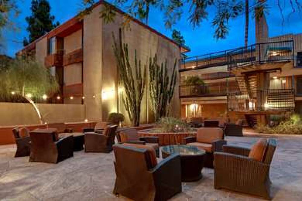 DOUBLETREE BY HILTON PHOENIX TEMPE 5