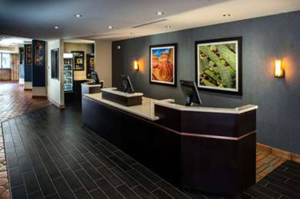 DOUBLETREE BY HILTON PHOENIX TEMPE 7