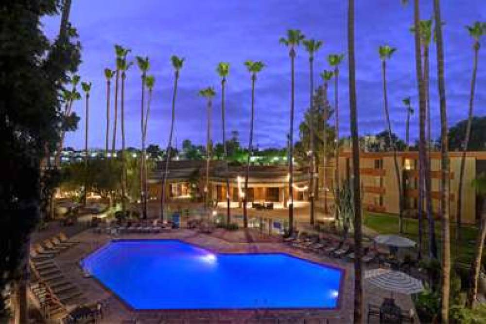 DOUBLETREE BY HILTON PHOENIX TEMPE 9