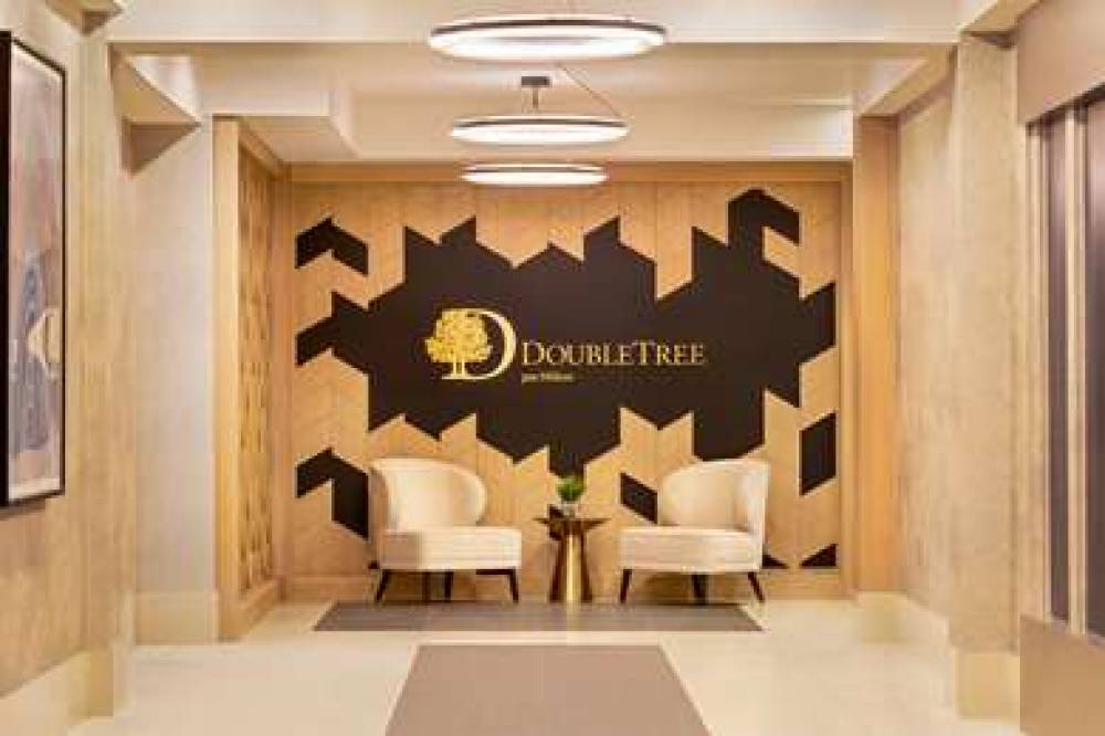 DOUBLETREE BY HILTON POINTE CL 8