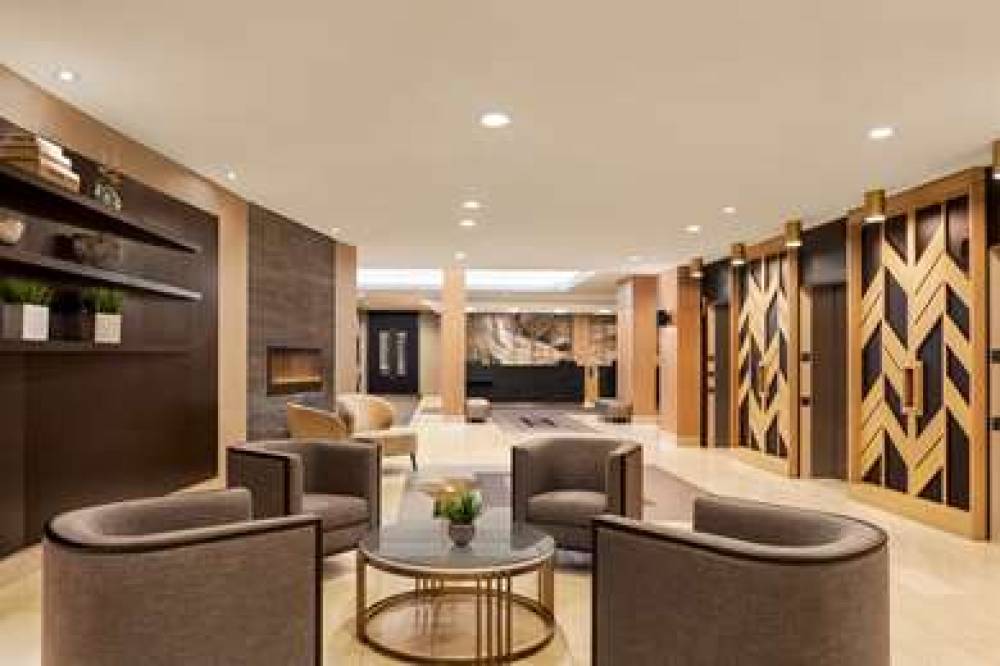 DOUBLETREE BY HILTON POINTE CL 7