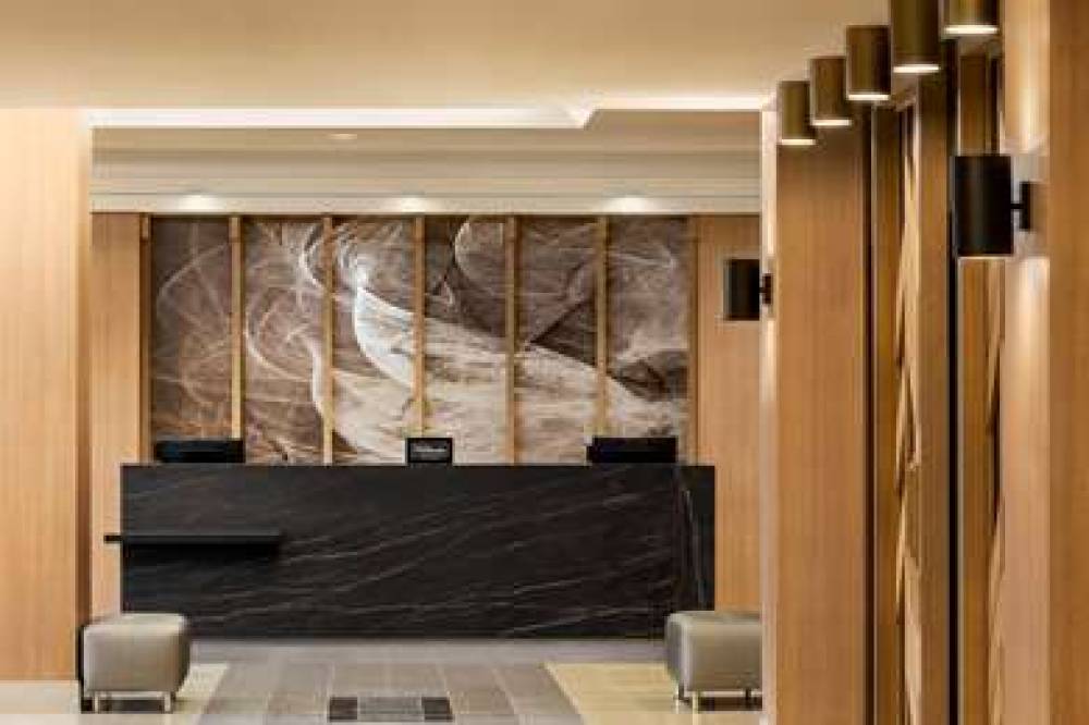 DOUBLETREE BY HILTON POINTE CL 9