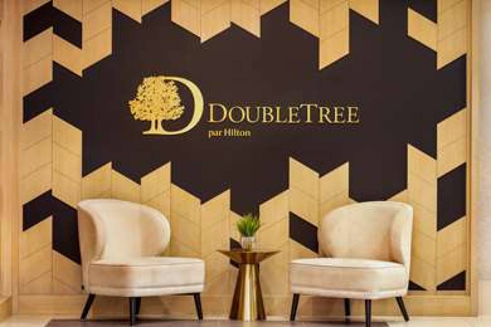 DOUBLETREE BY HILTON POINTE CL 10