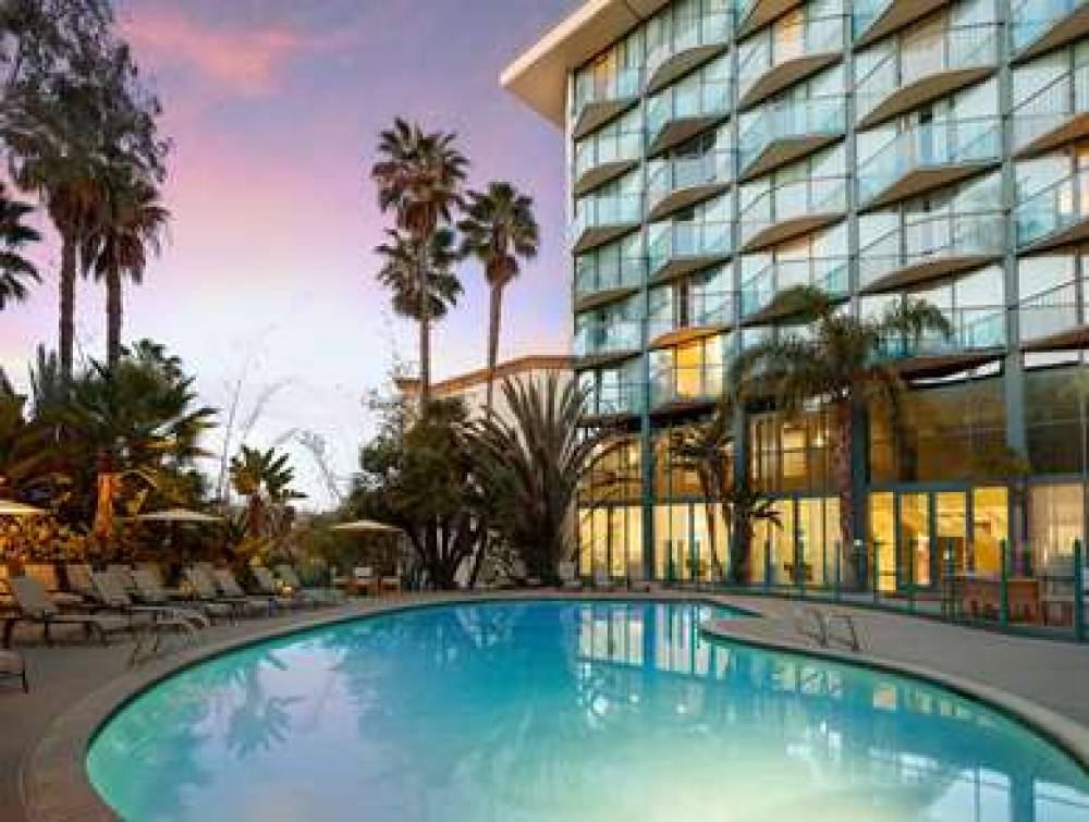 DoubleTree By Hilton San Diego - Hotel Circle 4