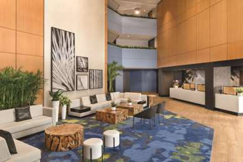 DoubleTree By Hilton Tampa Rocky Point Waterfront 8