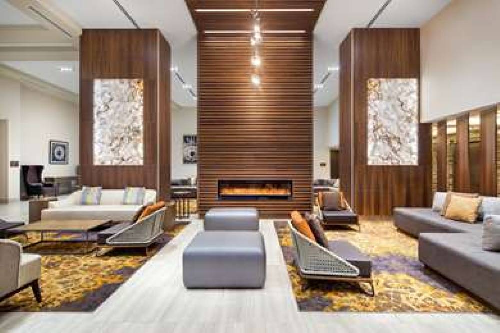 DoubleTree By Hilton Toronto Airport 6