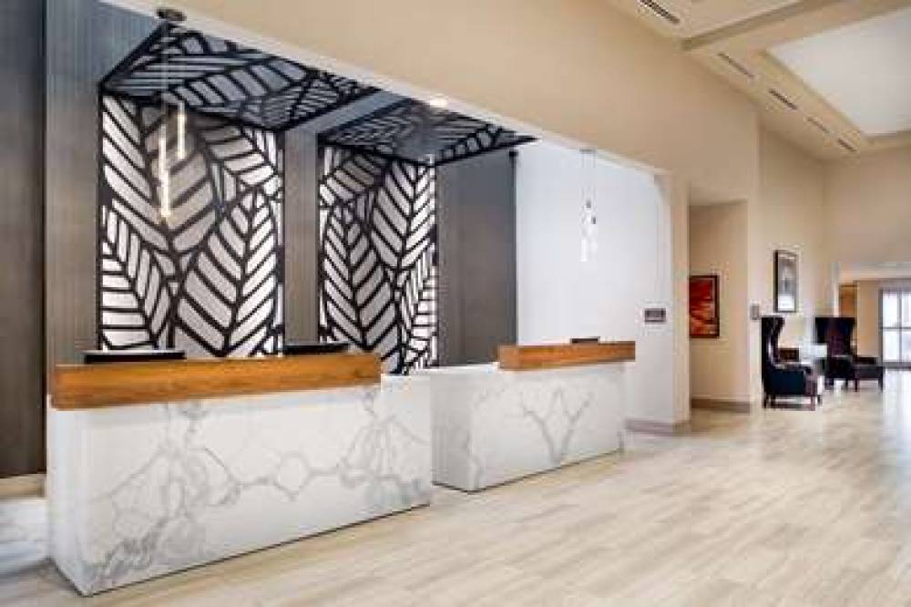 DoubleTree By Hilton Toronto Airport 7