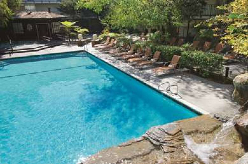 DoubleTree By Hilton Torrance - South Bay 6