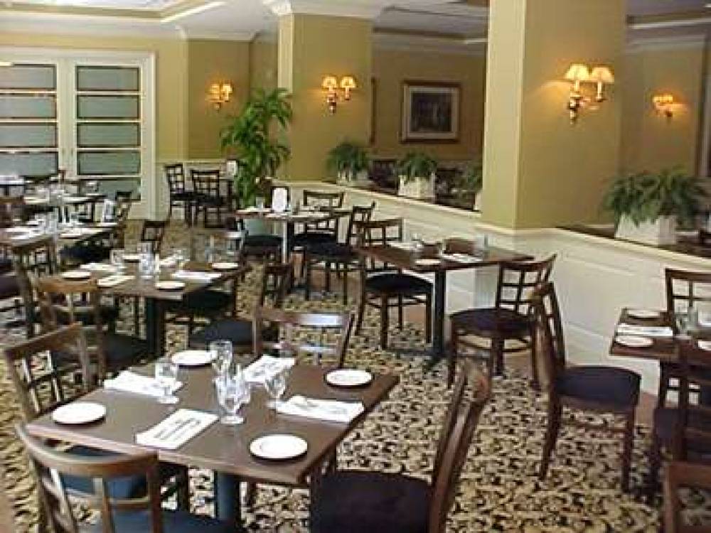 DoubleTree By Hilton Torrance - South Bay 8