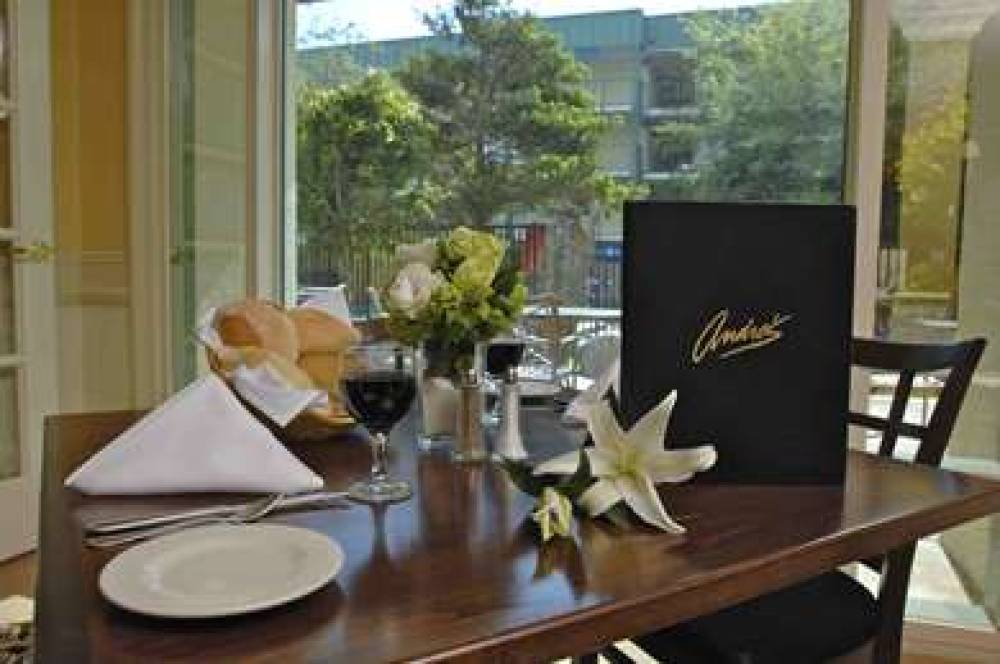DoubleTree By Hilton Torrance - South Bay 7