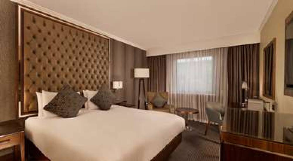 DoubleTree By Hilton Woking 2