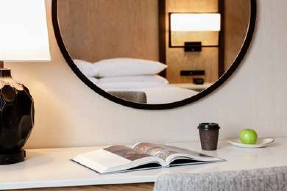 DOUBLETREE BY HLTN CANTON DOWNTOWN 4