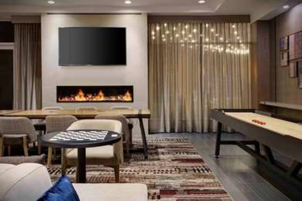 DOUBLETREE CHICAGO MIDWAY AIRPORT 5