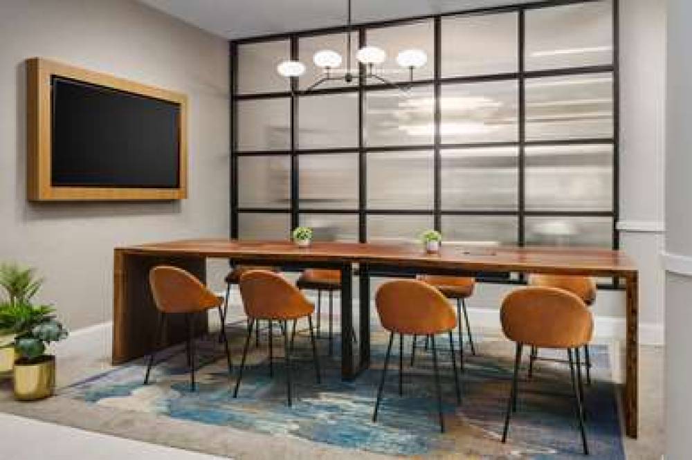 DOUBLETREE HILTON CLT CITY CENTER 7