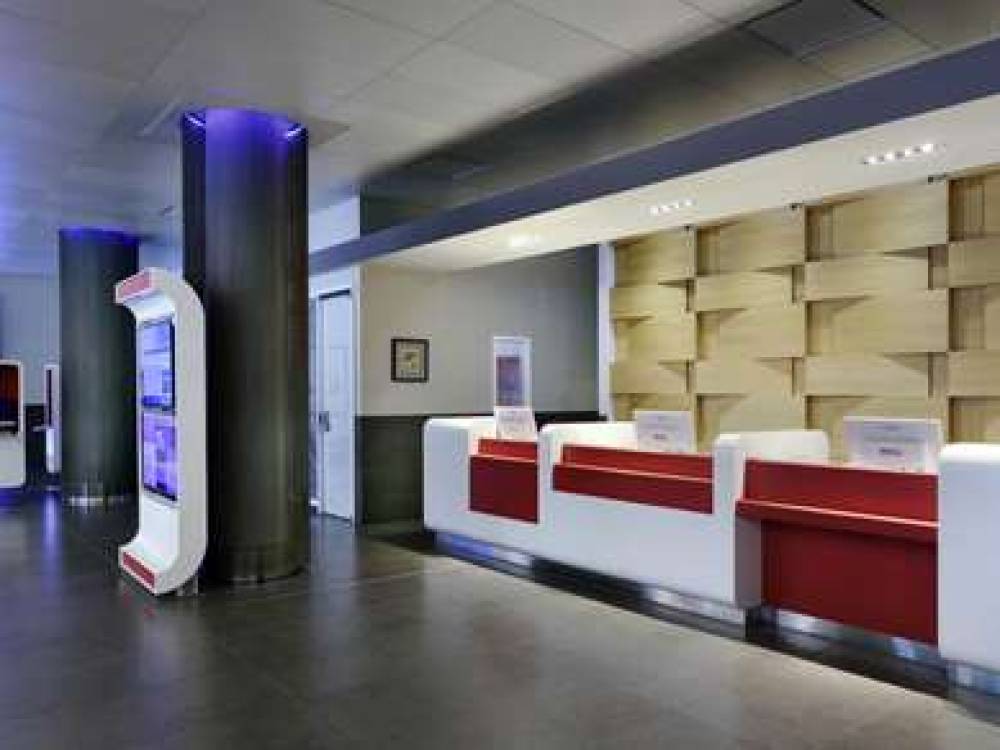DOUBLETREE HILTON OTTAWA DOWNTOWN 4