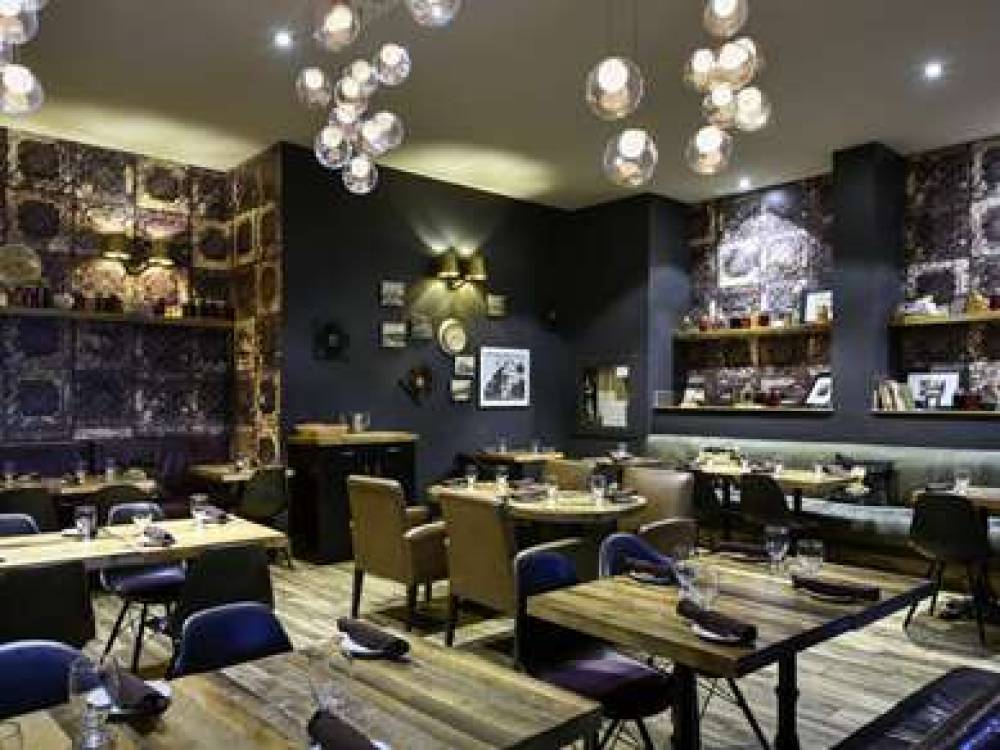 DOUBLETREE HILTON OTTAWA DOWNTOWN 1