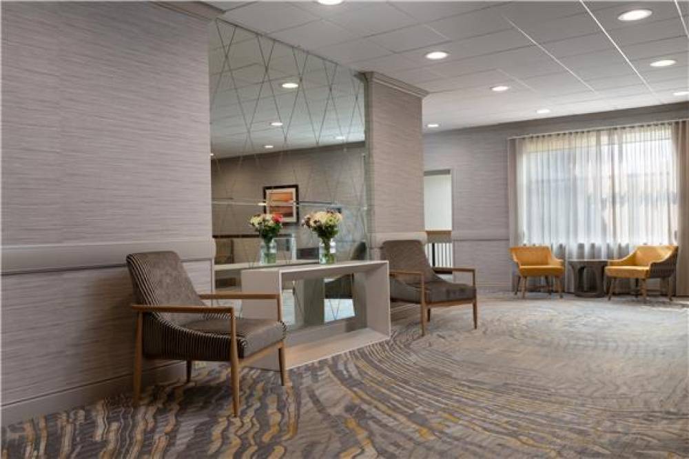 DOUBLETREE HLTN PVD AIRPORT WARWICK 10