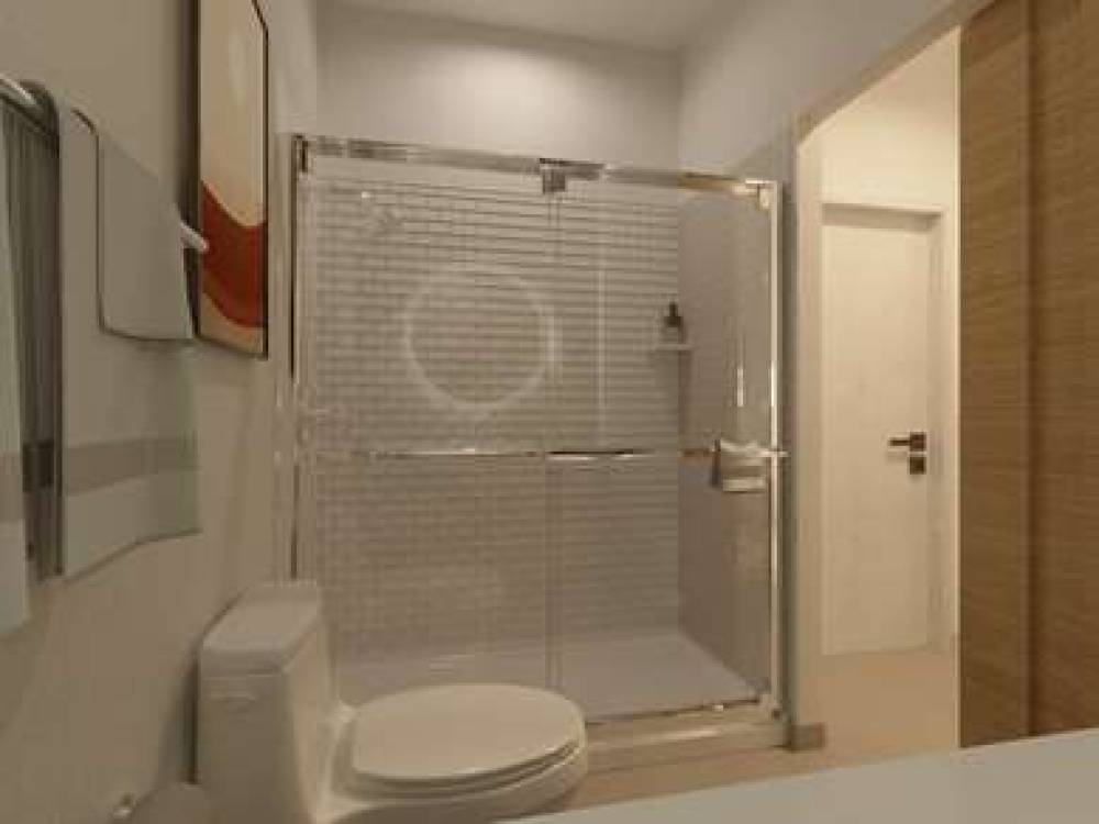 DOUBLETREE HOUSTON WESTCHASE 2