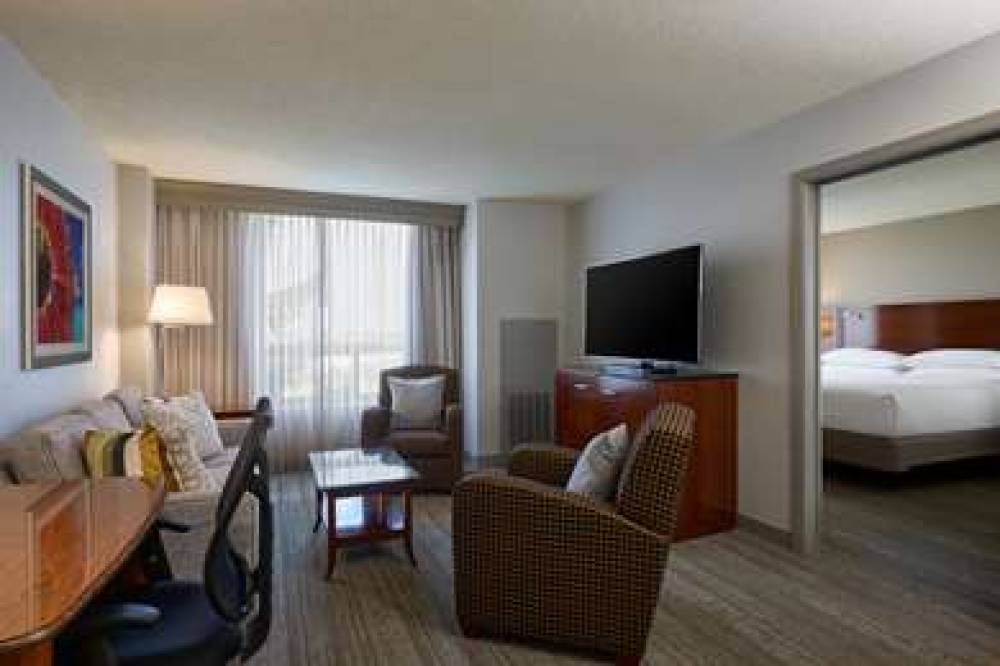 DOUBLETREE MINNEAPOLIS AIRPORT 9