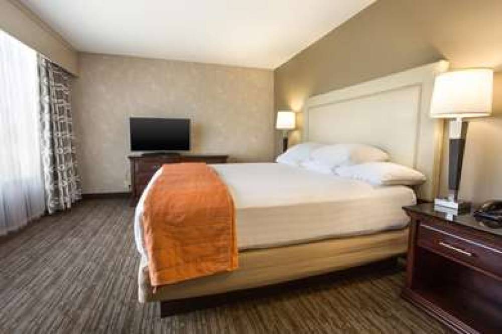 Drury Inn And Suites Greensboro 9