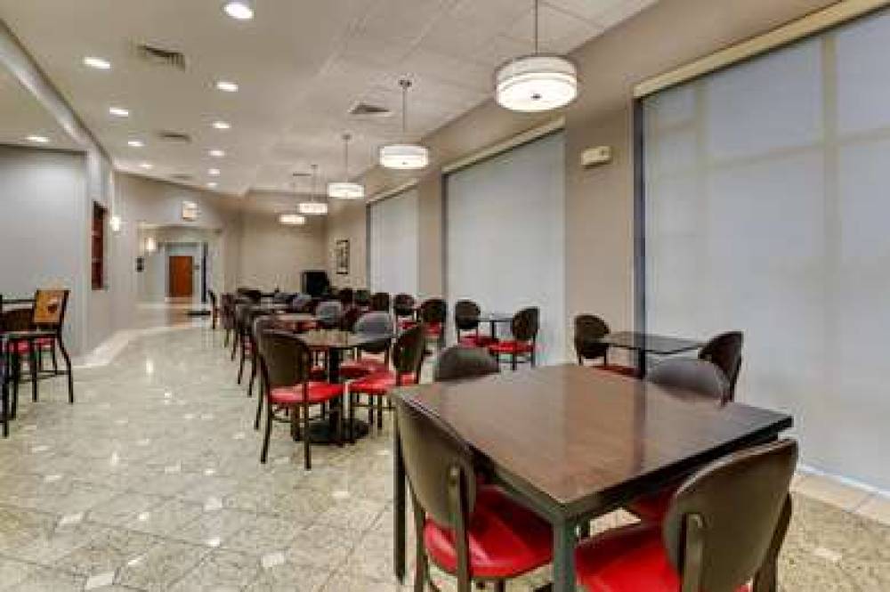 Drury Inn And Suites St Joseph 10