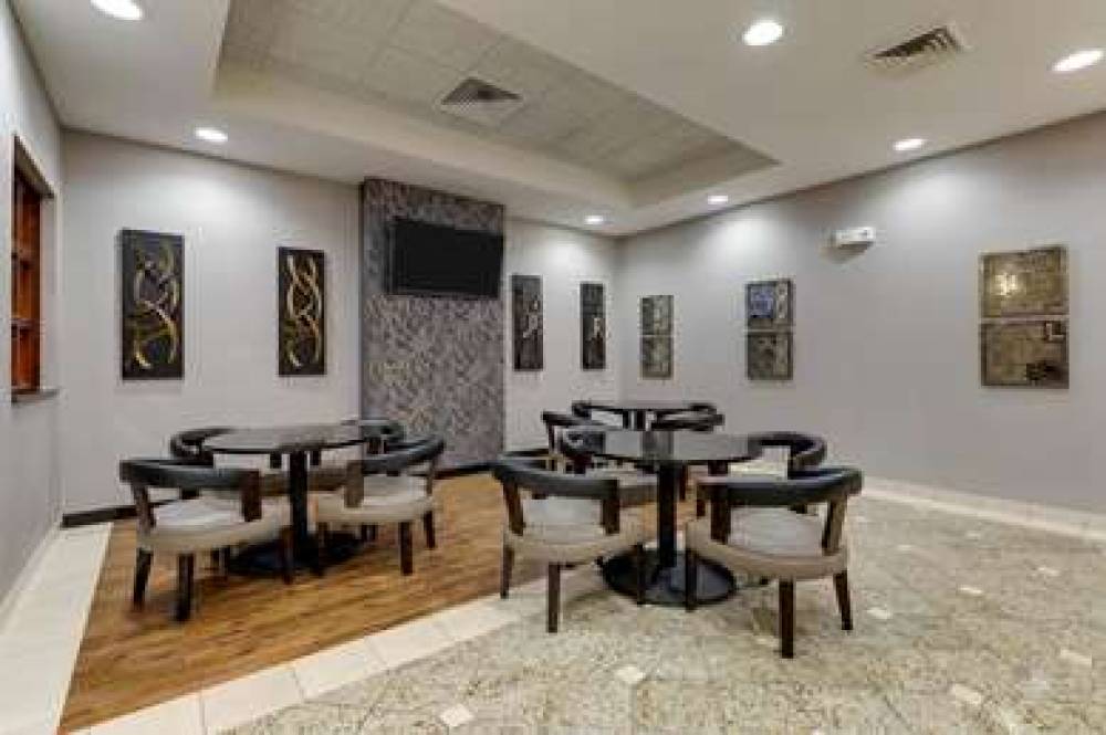 Drury Inn And Suites St Joseph 2