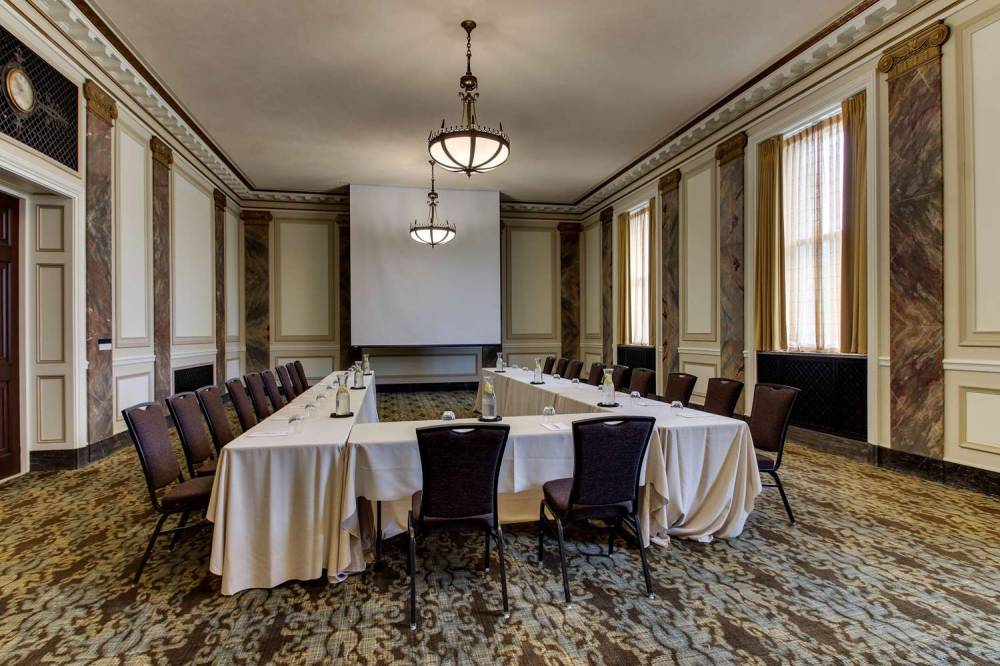 DRURY PLAZA CLEVELAND DOWNTOWN 9