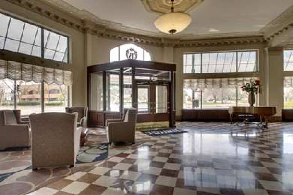 DRURY PLAZA HOTEL BROADVIEW WICHITA 8