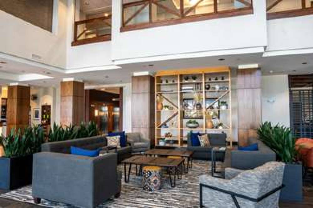Drury Plaza Hotel Dallas Arlington 9
