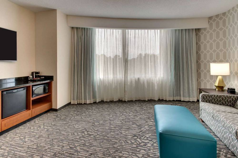 Drury Plaza Hotel Richmond 5