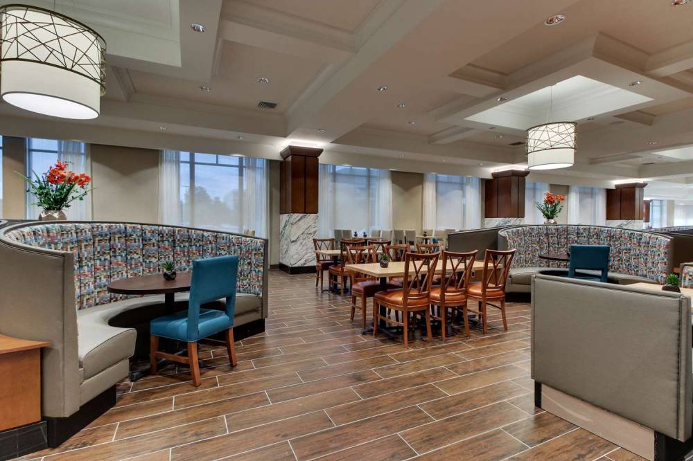 Drury Plaza Hotel Richmond 7