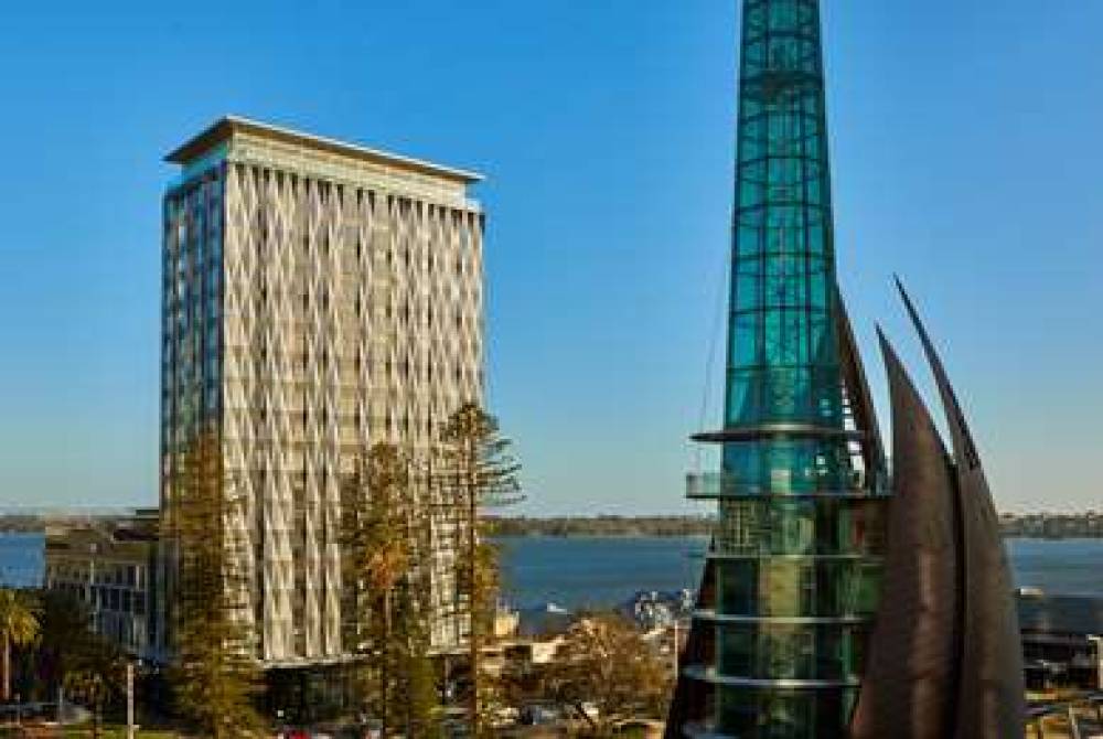 DTREE HILTON WATERFRONT 1