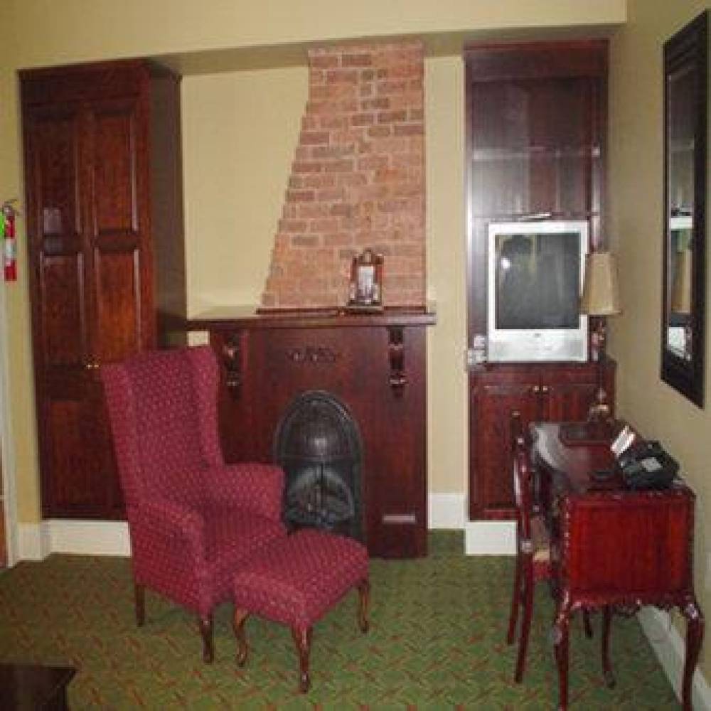Dundee Arms Inn 9