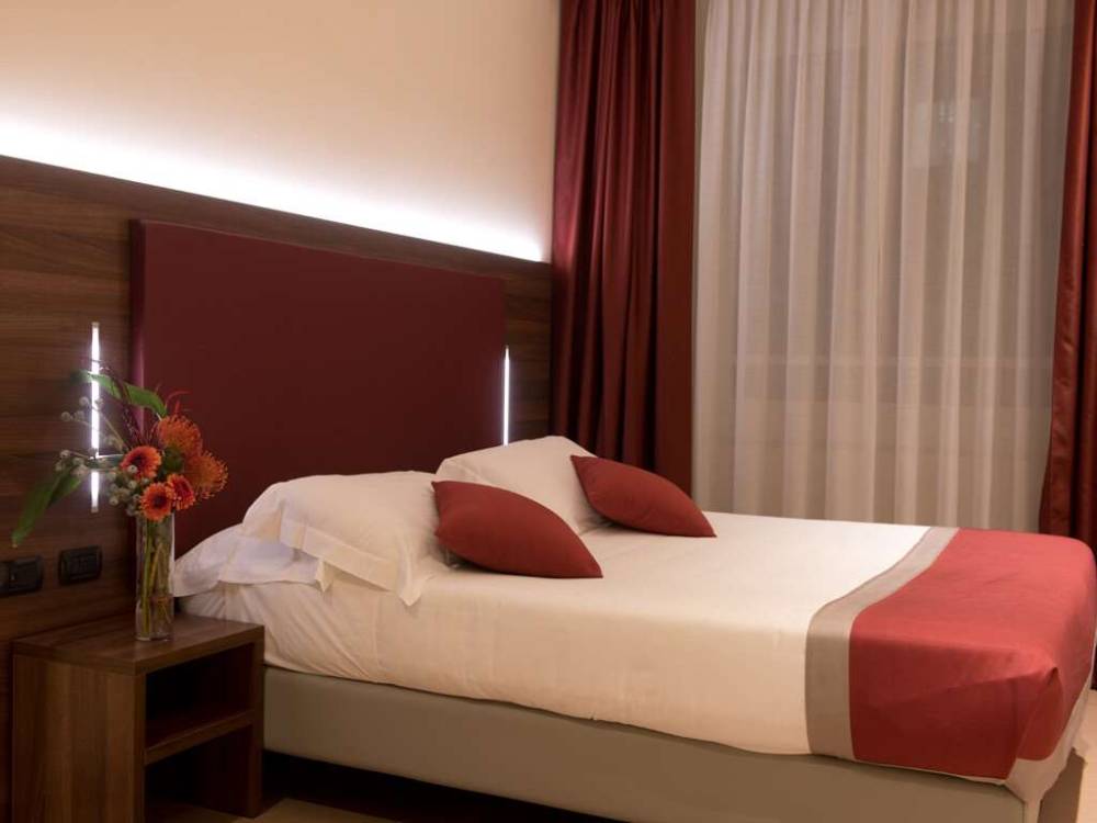 DUOMO HOTEL AND APARTMENTS 4