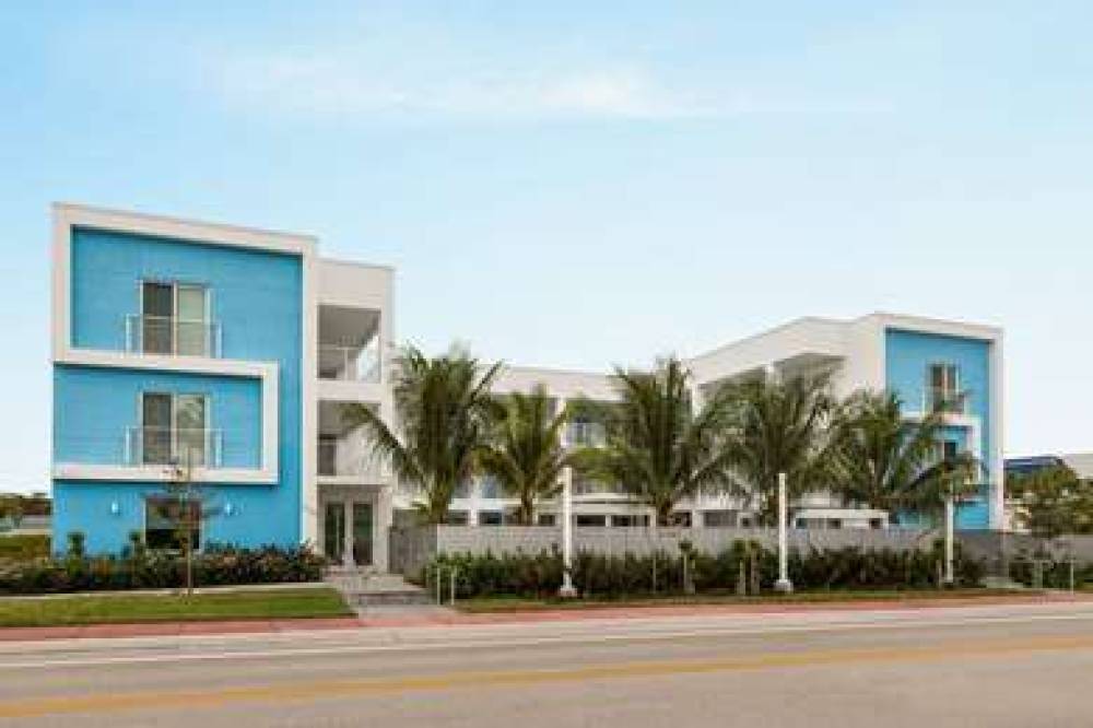 EAGLASS BEACHPLACE, TRADEMARK 10