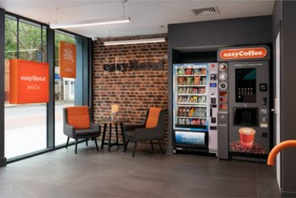 EASYHOTEL LONDON 4