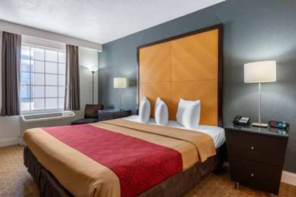 ECONO LODGE AIRPORT AT RJ STADIUM 10