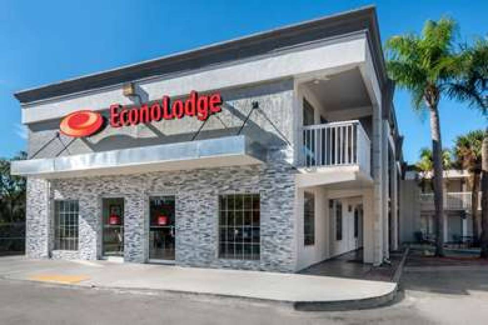 ECONO LODGE AIRPORT AT RJ STADIUM 1