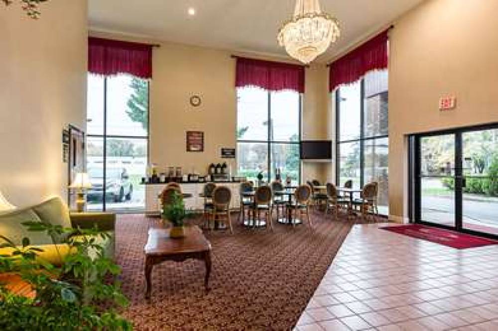 Econo Lodge Andrews AFB 5