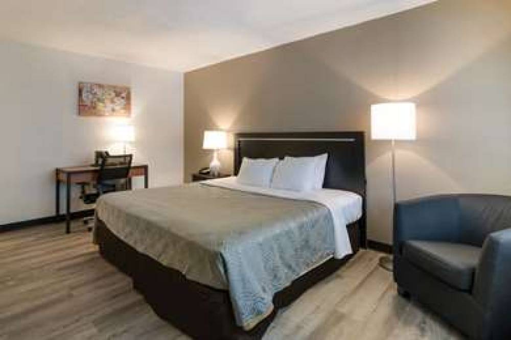 ECONO LODGE AUBURN 7