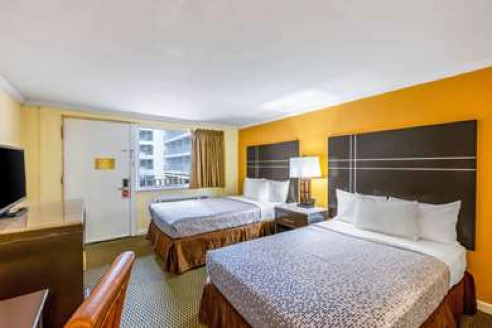 ECONO LODGE BEACH AND BOARDWALK 9