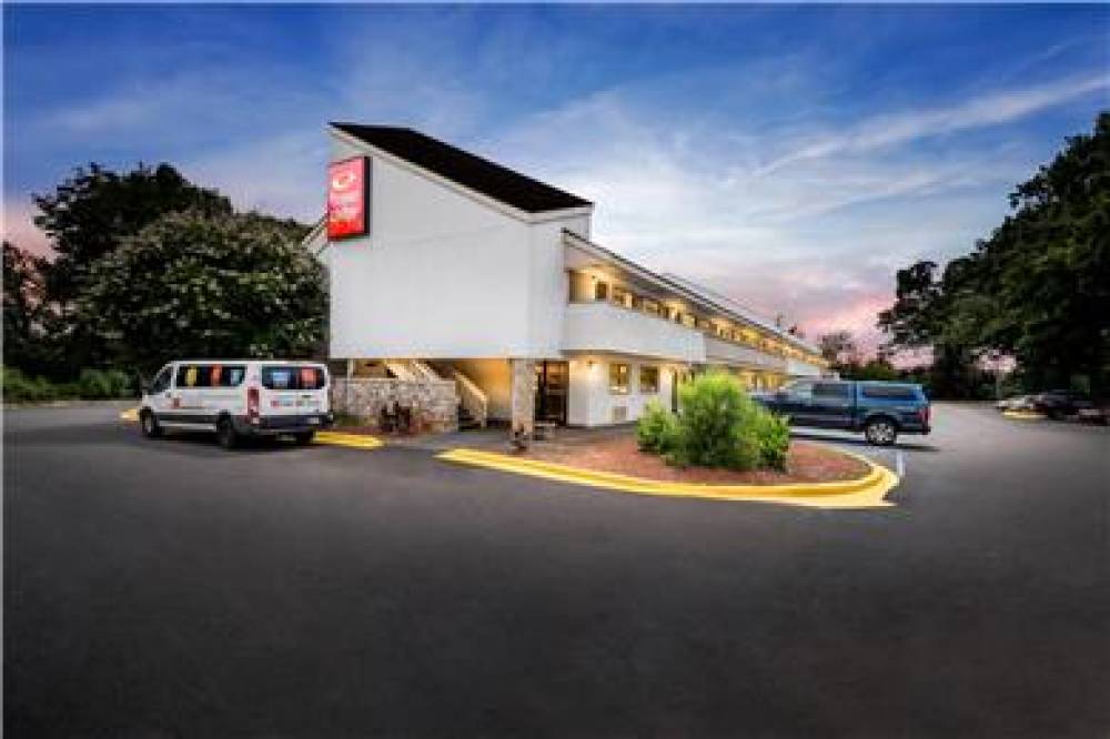ECONO LODGE CHARLOTTE AIRPORT 7