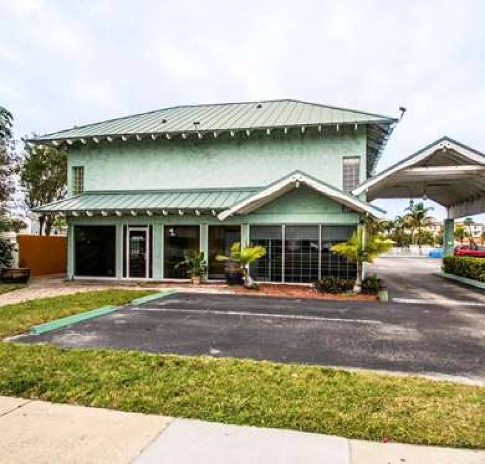 Econo Lodge Cocoa Beach Near The