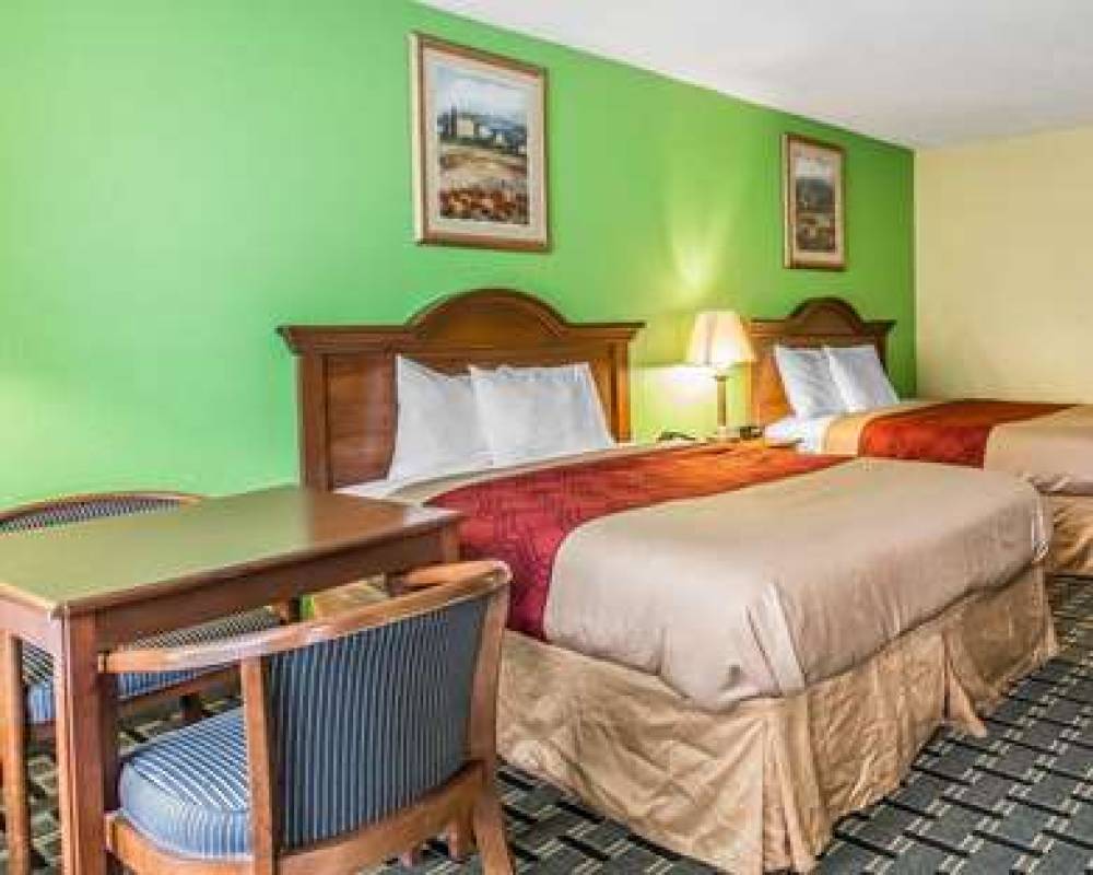 ECONO LODGE DOUGLAS 1