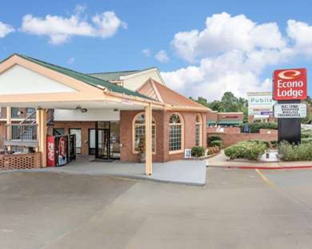 Econo Lodge 2