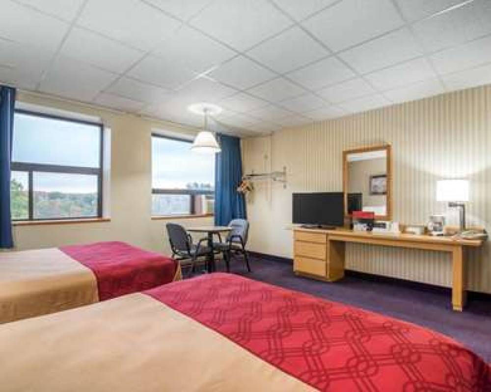 Econo Lodge 10