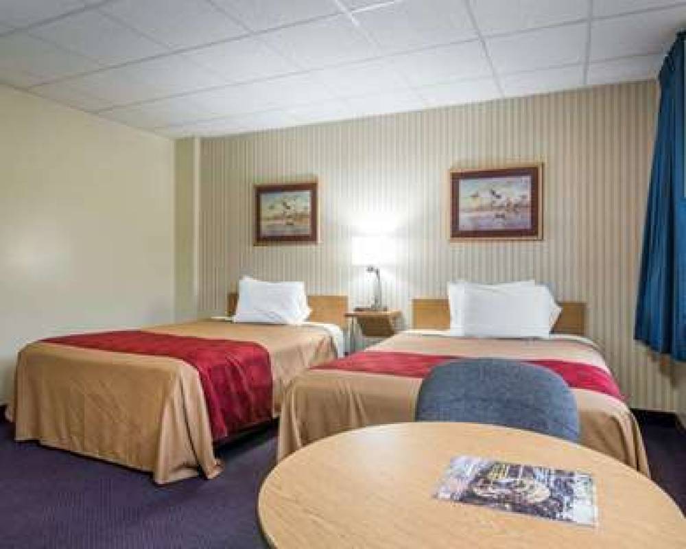 Econo Lodge 9