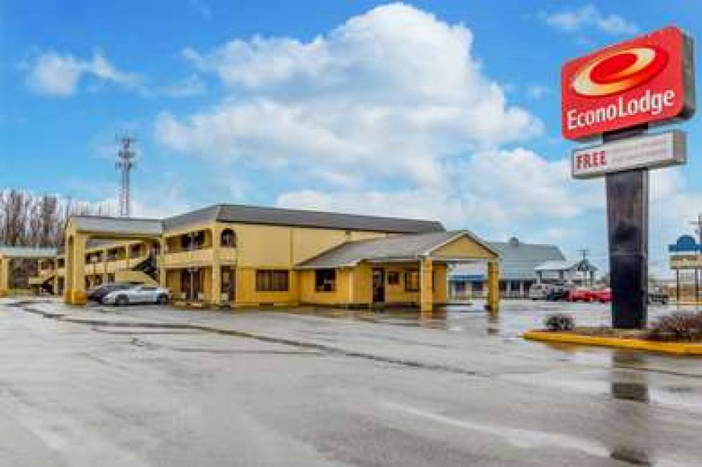 Econo Lodge 1