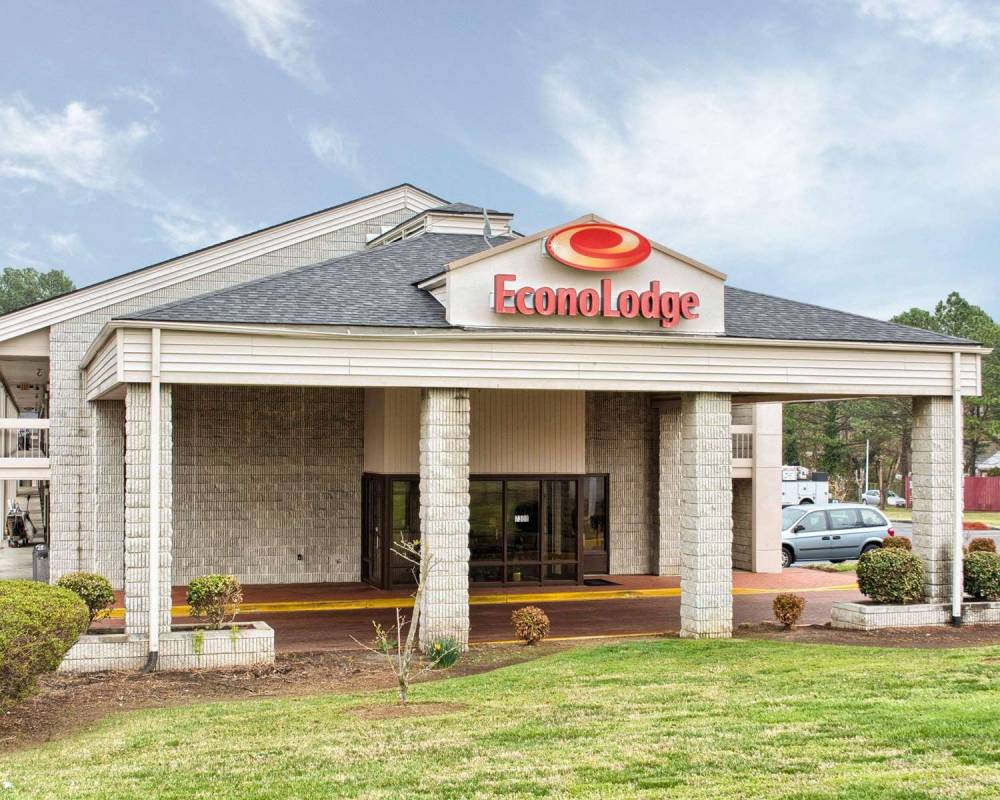 Econo Lodge 4